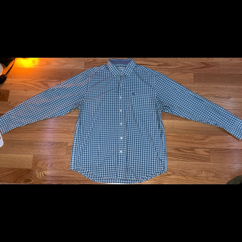 Long sleeve Tommy Bahama button up